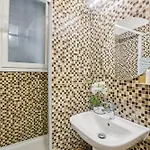 Place Des Vosges - Marais - Prime Location Apartment