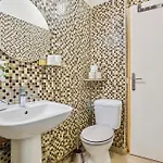 Place Des Vosges - Marais - Prime Location Apartment