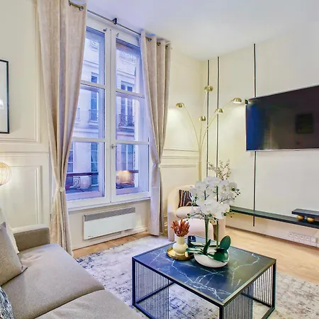 Appartement Place Des Vosges - Marais - Prime Location