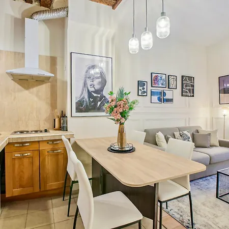 Apartament Place Des Vosges - Marais - Prime Location